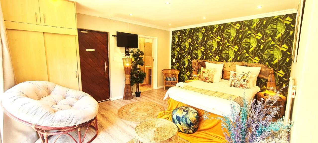 African Groove Camps Bay Cape Town Exterior photo