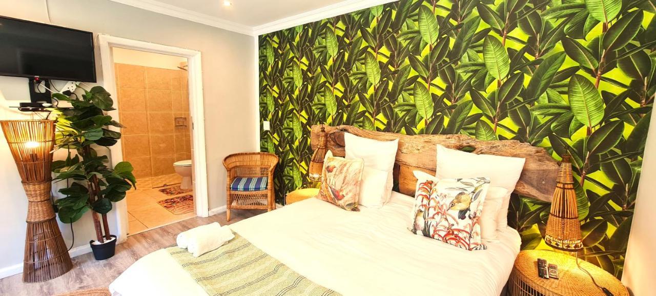 African Groove Camps Bay Cape Town Exterior photo