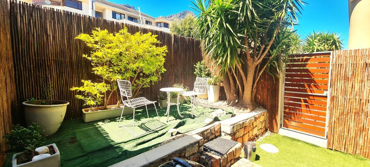 African Groove Camps Bay Cape Town Exterior photo
