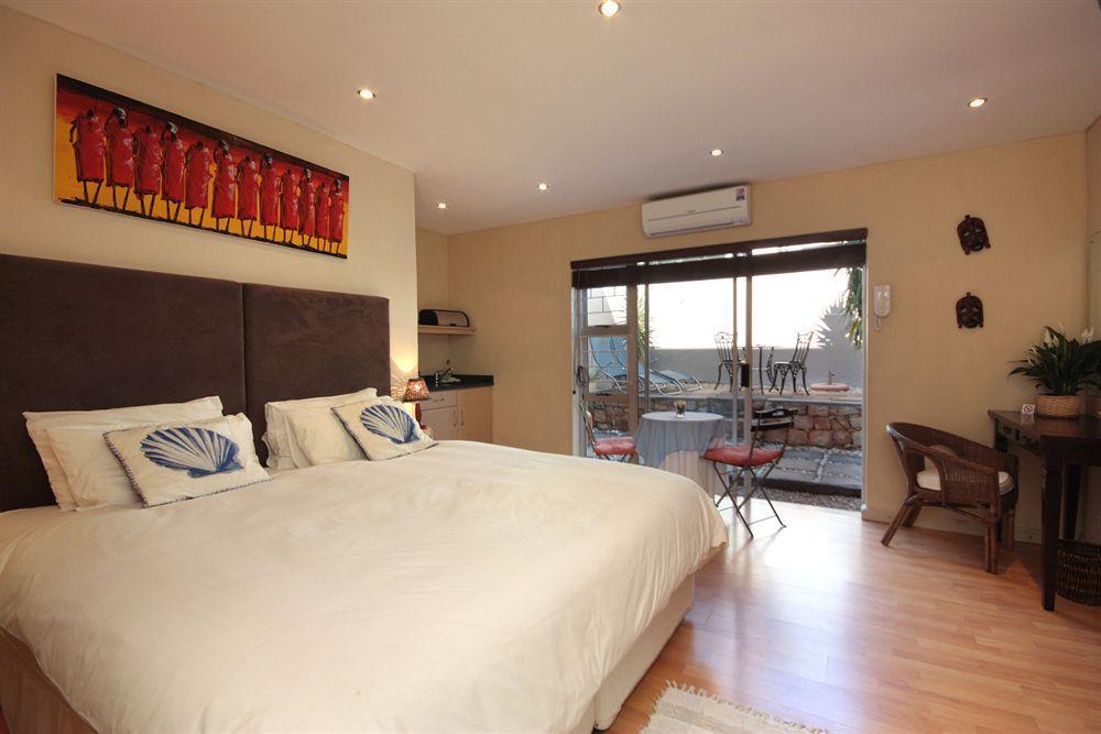 African Groove Camps Bay Cape Town Exterior photo